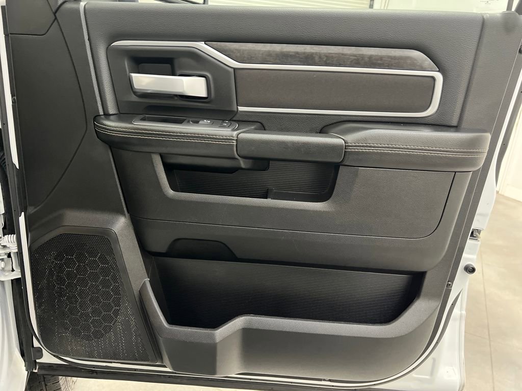 Used 2024 RAM 2500 Big Horn image 24