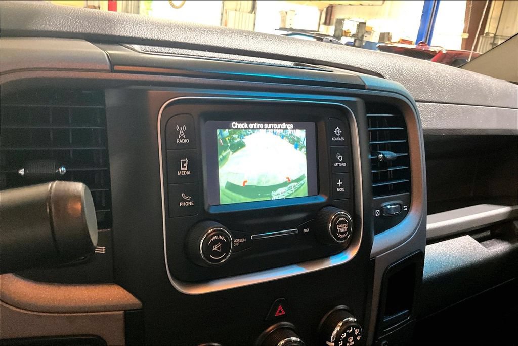 Used 2018 RAM 2500 Tradesman w/ Chrome Appearance Group AWD/4WD image 18