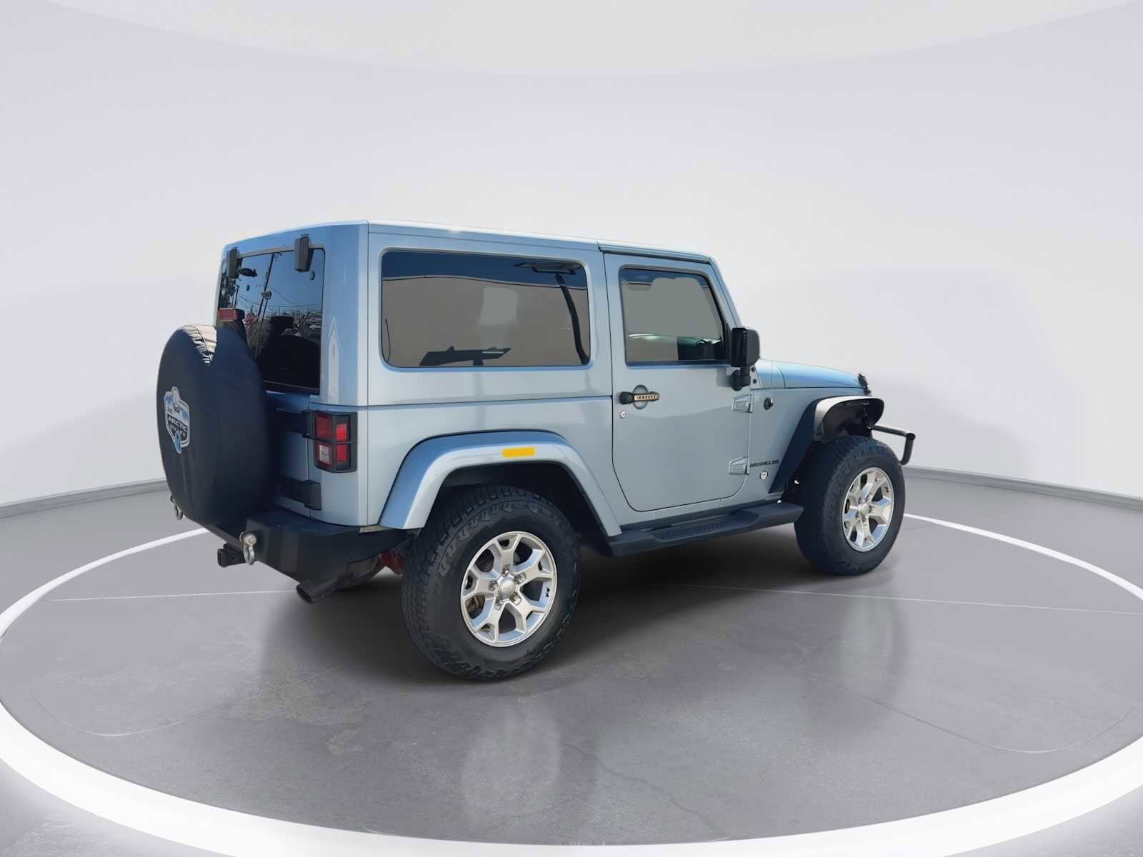 Used 2012 Jeep Wrangler Arctic image 8