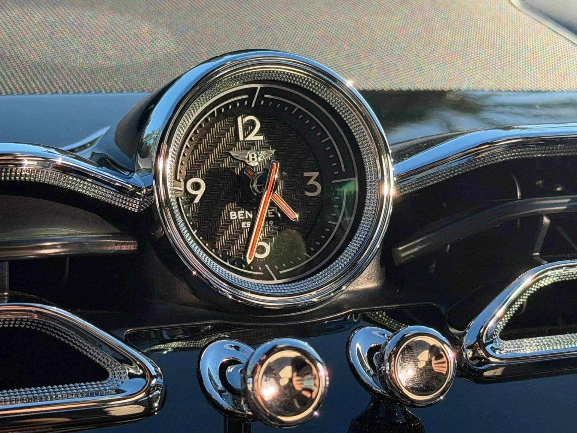 Certified 2022 Bentley Bentayga image 42