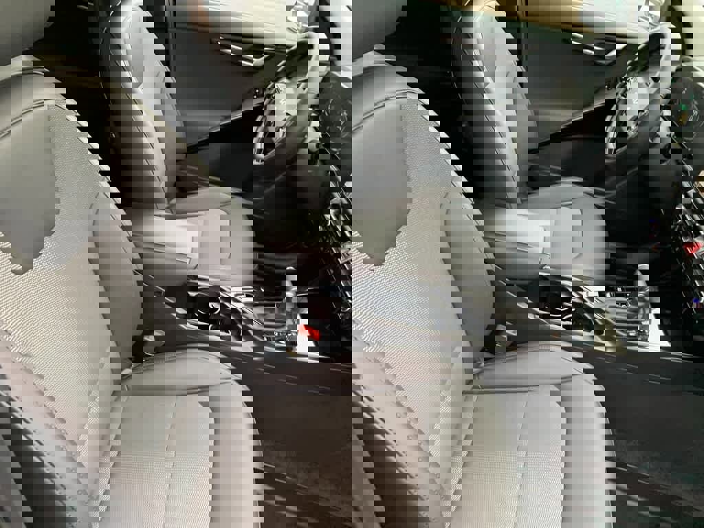 Used 2025 Kia Niro EX image 20