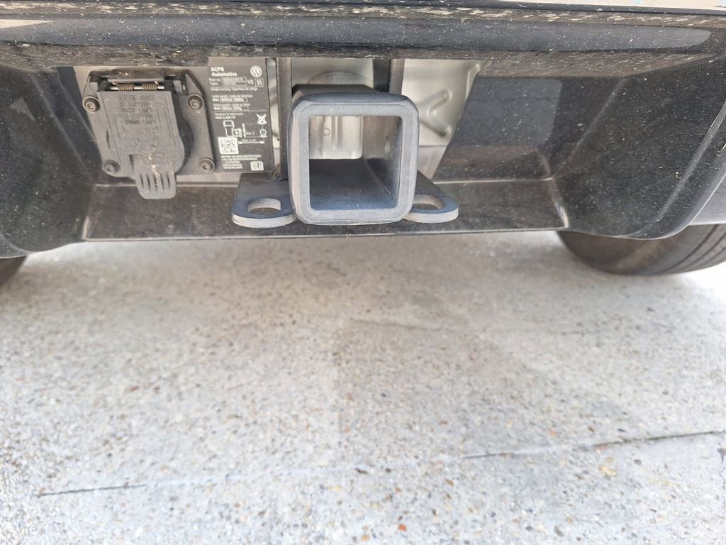 Used 2025 Volkswagen Atlas Cross Sport SEL R-Line image 28