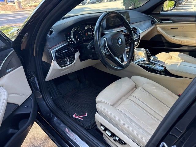 Used 2017 BMW 540i xDrive AWD/4WD image 16