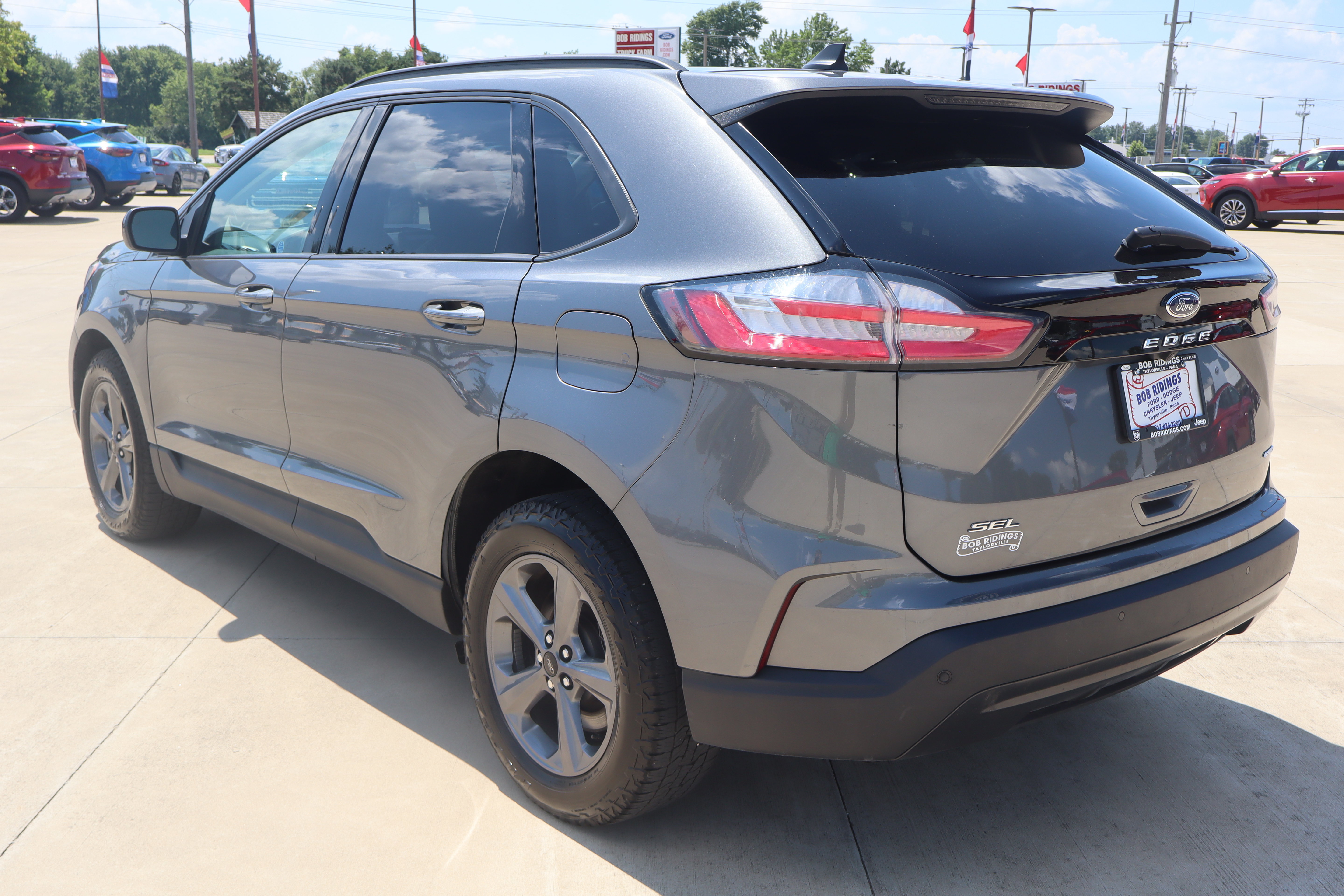 Used 2023 Ford Edge SEL w/ Sport Appearance Package AWD/4WD image 8