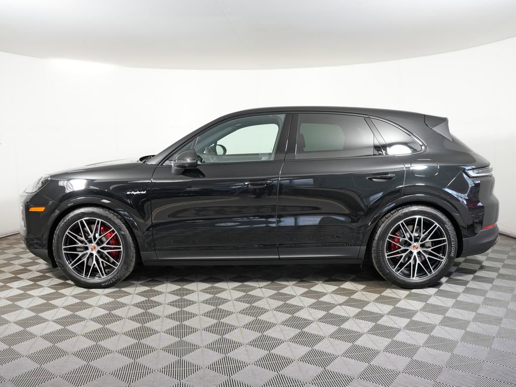 New 2026 Porsche Cayenne S AWD/4WD image 2