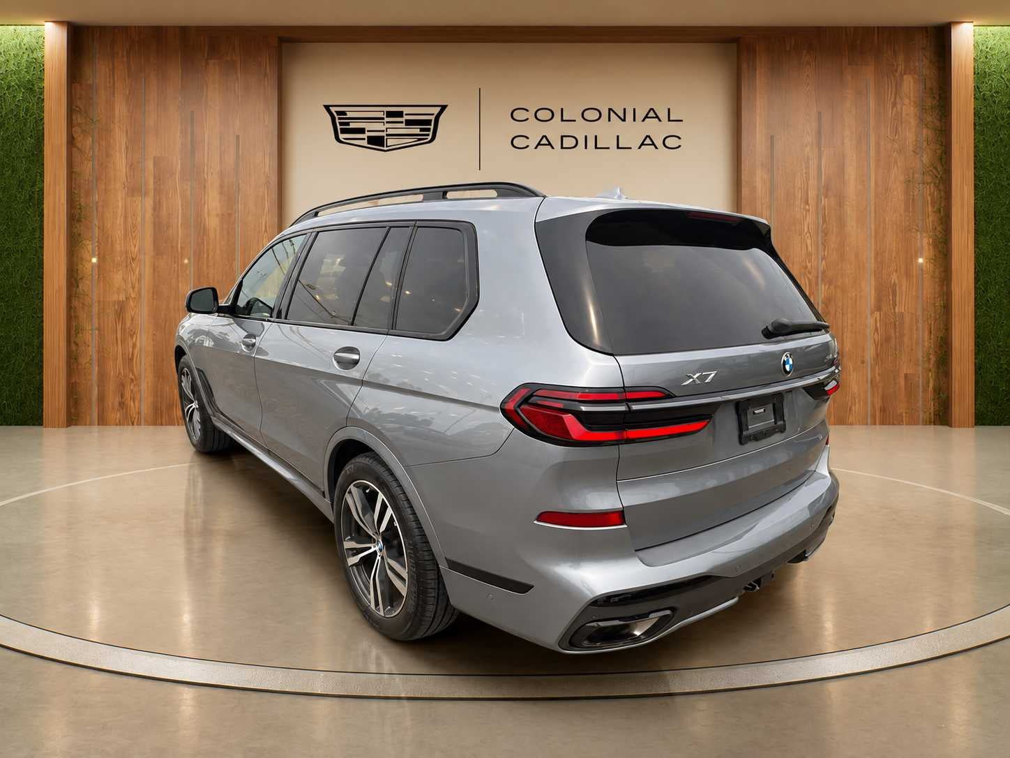 Used 2024 BMW X7 xDrive40i w/ Executive Package AWD/4WD image 4