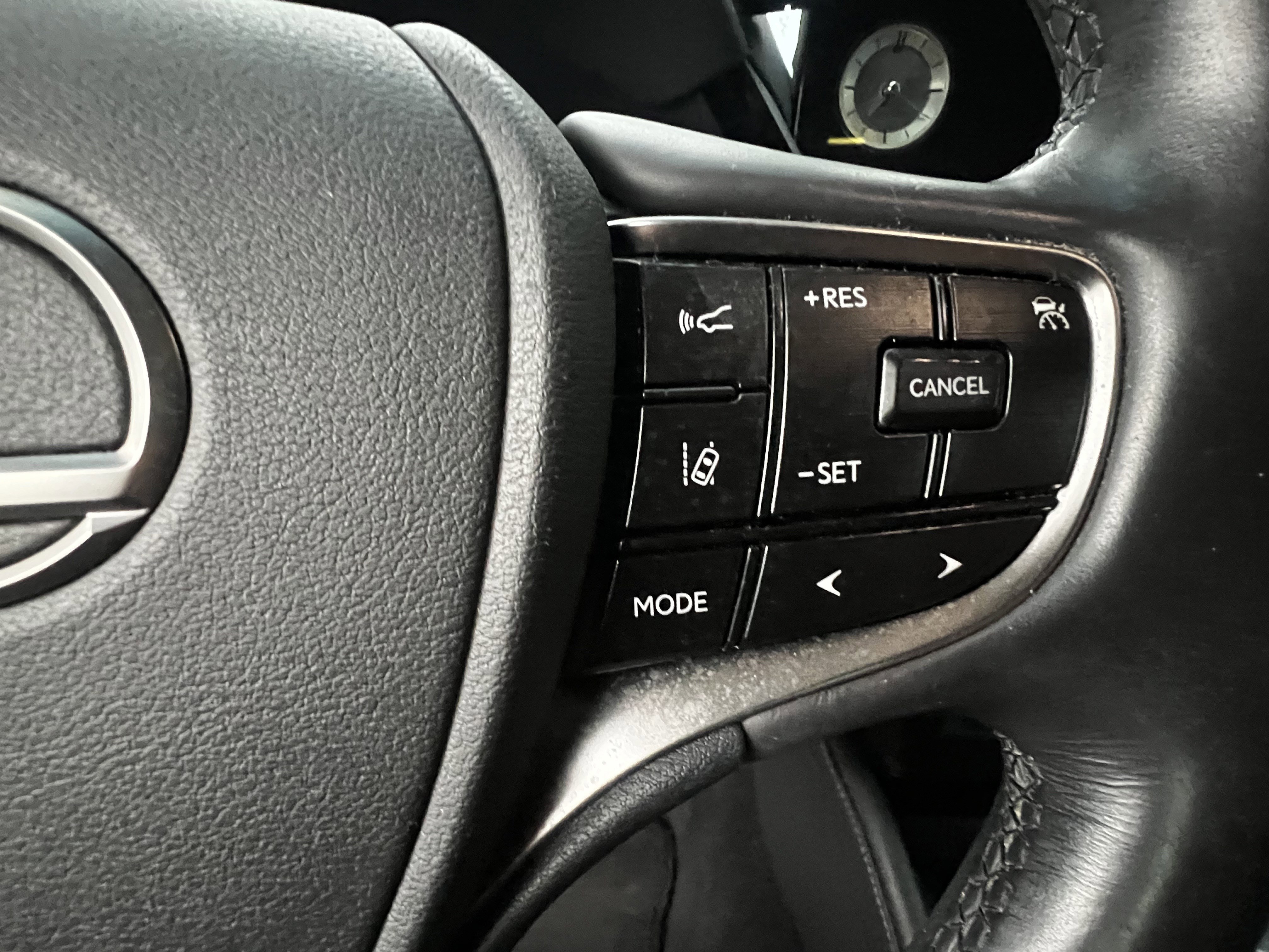 Certified 2023 Lexus ES 350 w/ Premium Package FWD image 19