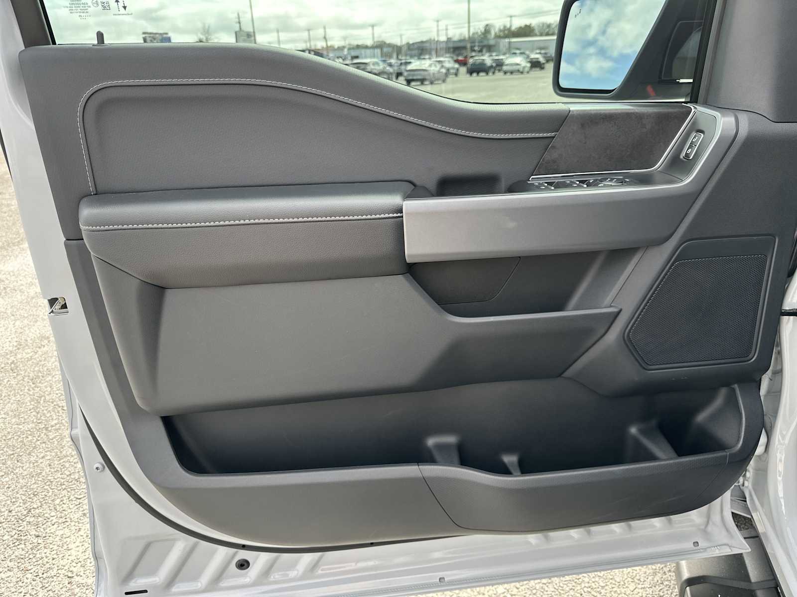 Used 2025 Ford F150 XLT w/ Equipment Group 301A Standard image 16