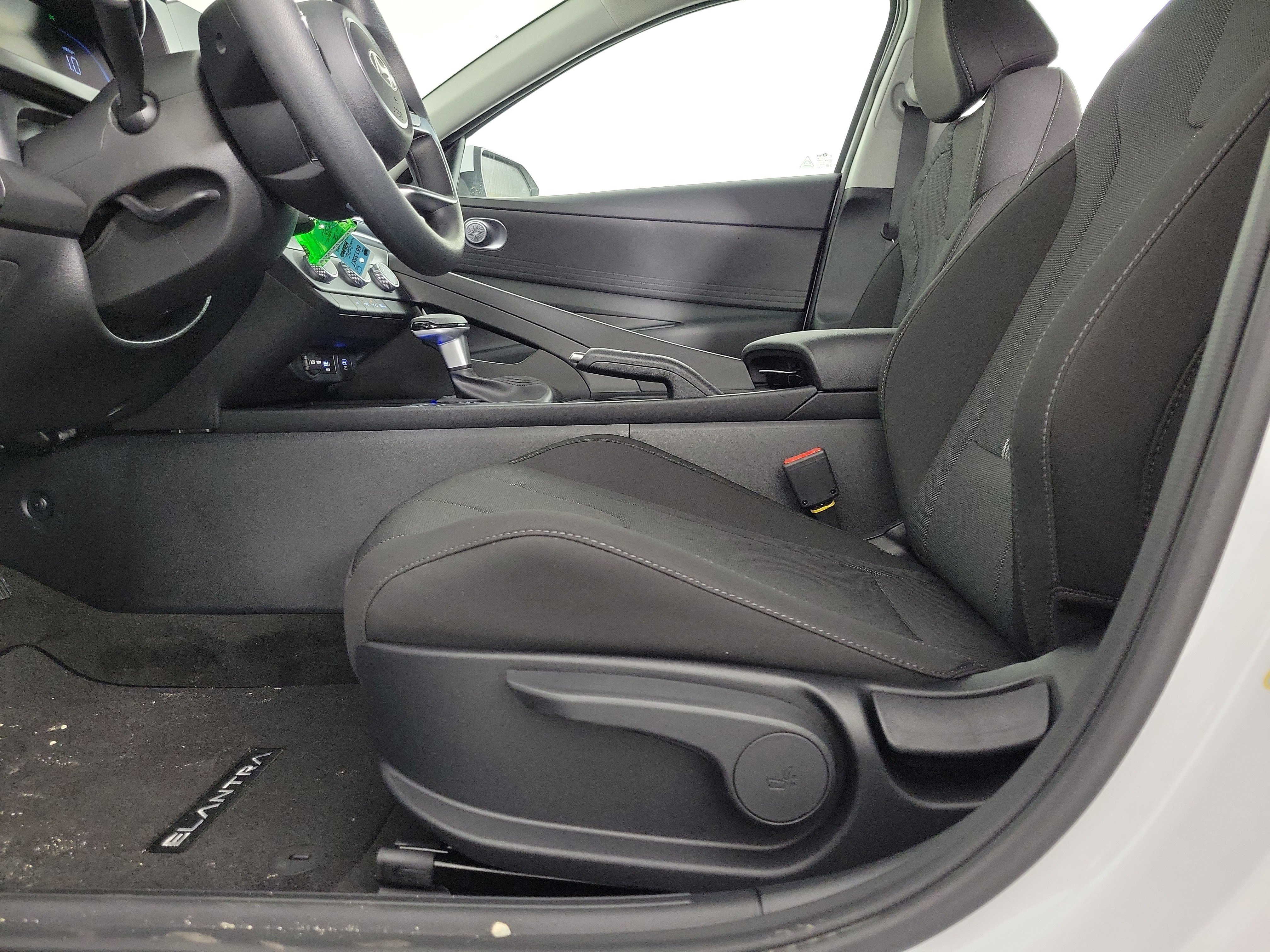 New 2026 Hyundai Elantra SE image 26