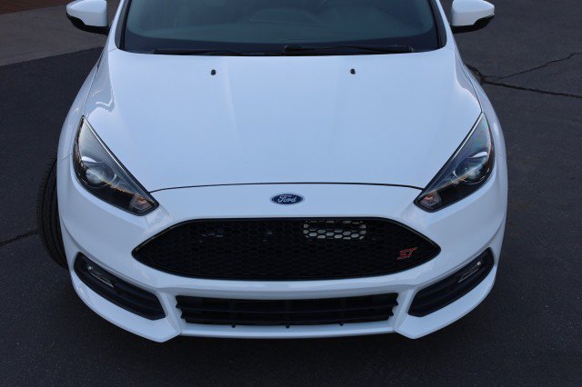 Used 2017 Ford Focus ST w/ Equipment Group 401A FWD image 9
