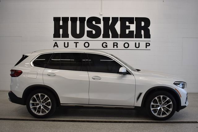 Used 2019 BMW X5 xDrive40i w/ Convenience Package image 2