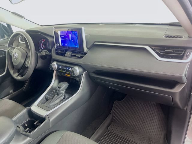 Used 2023 Toyota RAV4 XLE AWD/4WD image 29