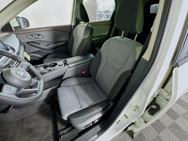 Certified 2023 Nissan Rogue SV AWD/4WD image 16
