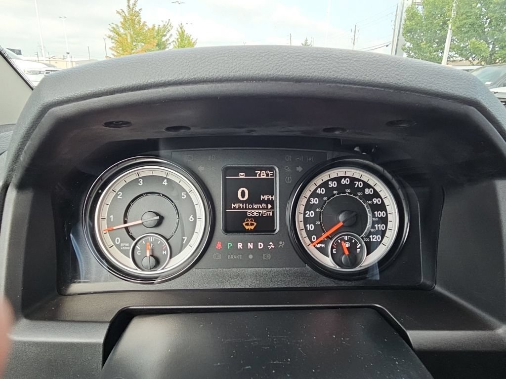 Used 2018 RAM 1500 Express AWD/4WD image 12