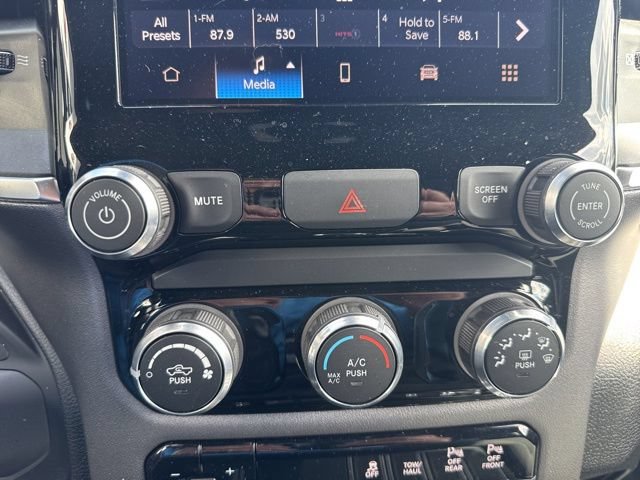 Used 2025 RAM 2500 Big Horn w/ Bed Convenience Group AWD/4WD image 23