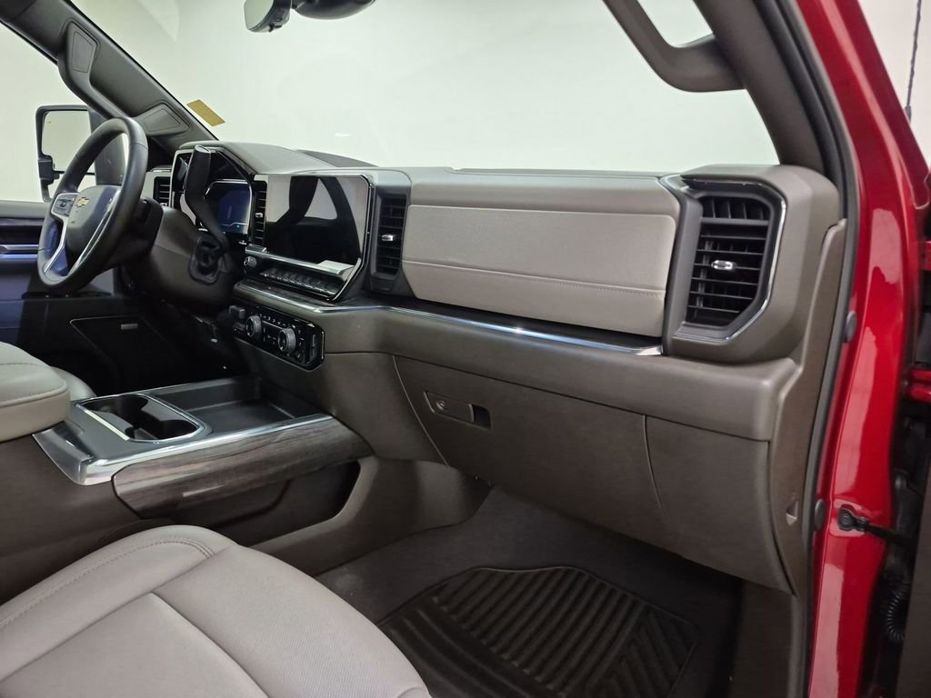 Used 2025 Chevrolet Silverado 3500 LTZ w/ LTZ Texas Edition image 30