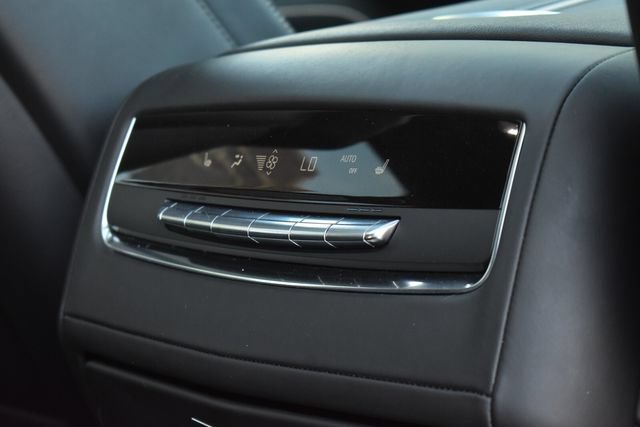 Certified 2024 Cadillac Escalade Sport Platinum w/ Heavy-Duty Trailer Package AWD/4WD image 18