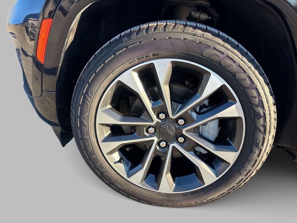 Certified 2023 Jeep Grand Cherokee Overland image 7