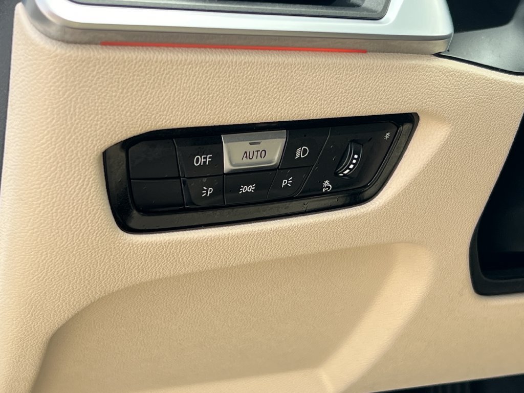 Used 2022 BMW 430i Convertible RWD image 8