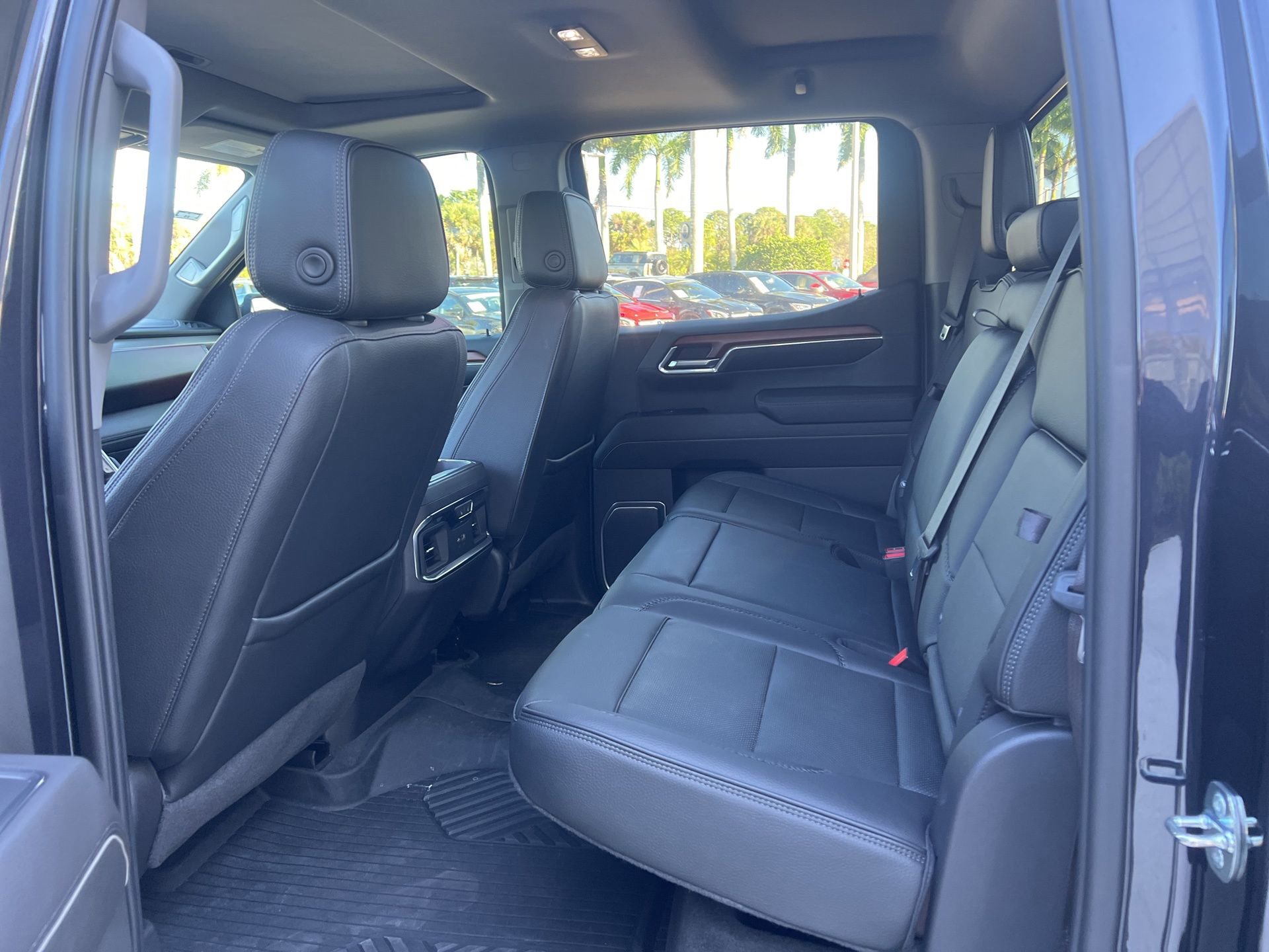 Used 2022 GMC Sierra 1500 Denali image 9