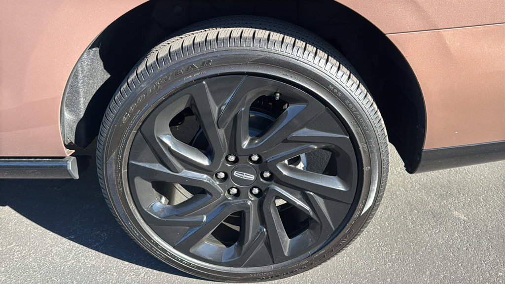 Used 2026 Lincoln Navigator Black Label AWD/4WD image 9