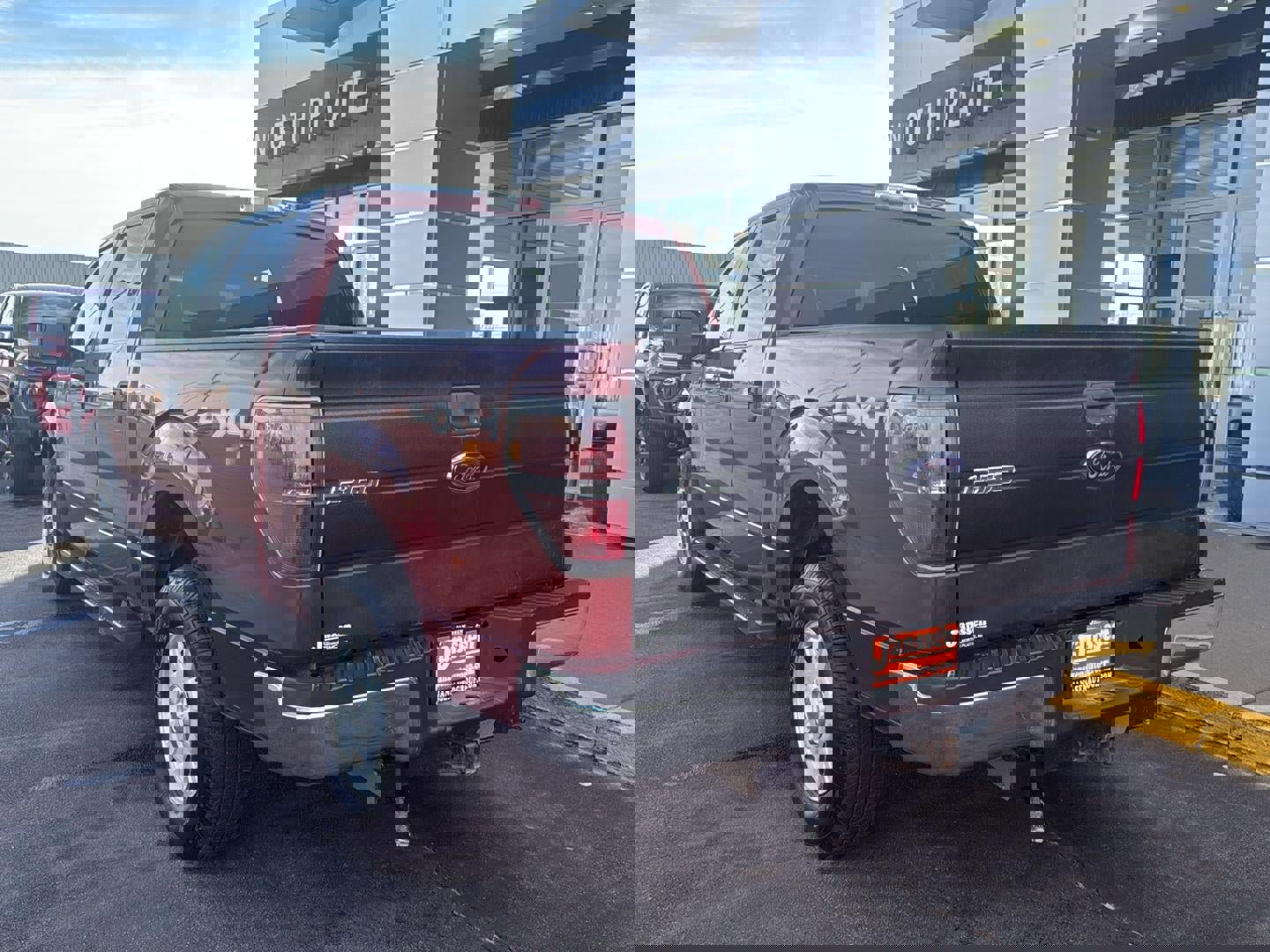 Used 2014 Ford F150 XLT image 2