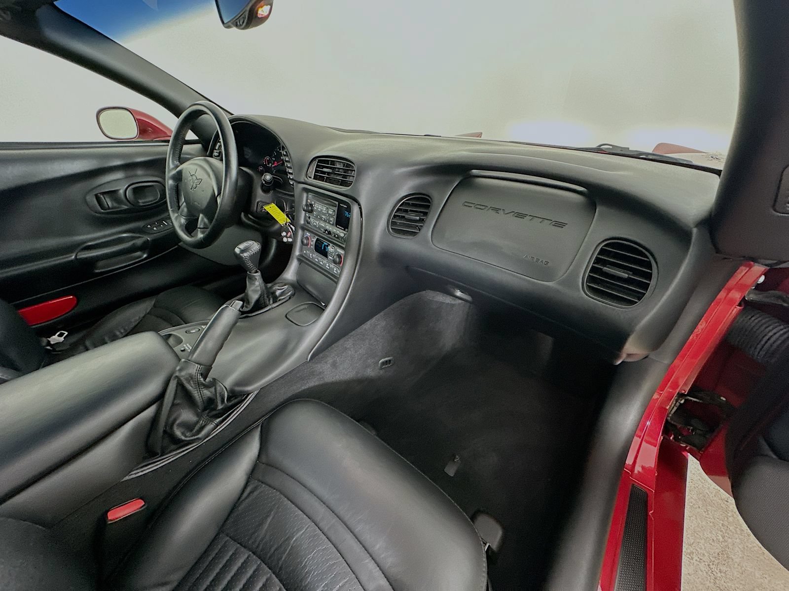 Used 2002 Chevrolet Corvette Coupe w/ Preferred Equipment Group2 RWD image 35