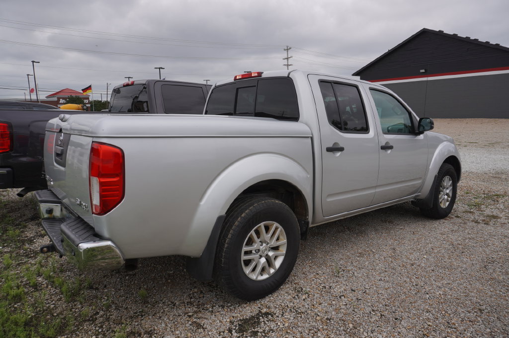 Used 2014 Nissan Frontier SV w/ SV Value Truck Package AWD/4WD image 6