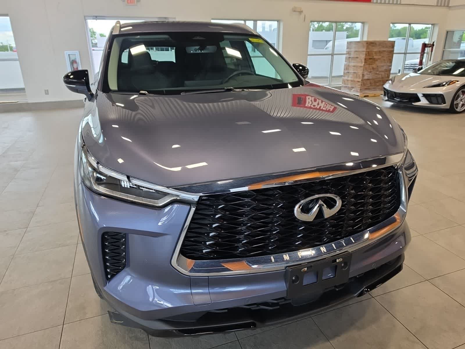 Used 2024 INFINITI QX60 Luxe AWD/4WD image 4