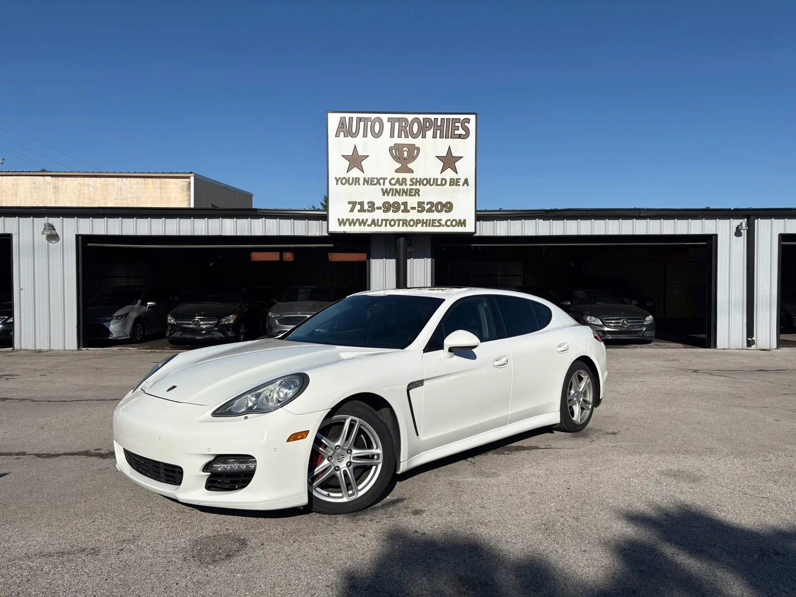 Used 2012 Porsche Panamera 4 image 1