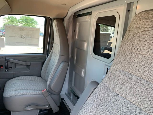 New 2024 Chevrolet Express 3500 w/ Power Convenience Package image 27