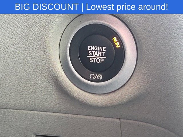 Used 2022 Chrysler Pacifica Touring-L FWD image 50
