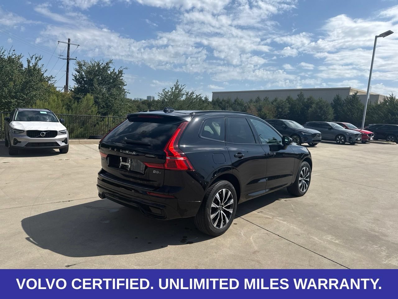 Certified 2024 Volvo XC60 B5 Plus w/ Protection Package Premier AWD/4WD image 5