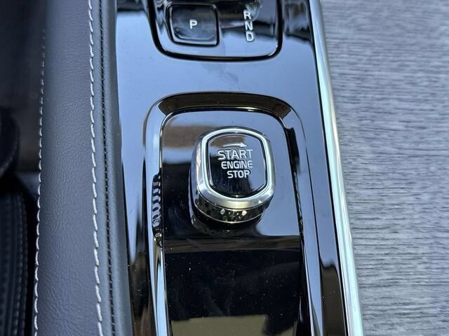 New 2024 Volvo XC90 B6 Ultimate w/ Protection Package Premier AWD/4WD image 18
