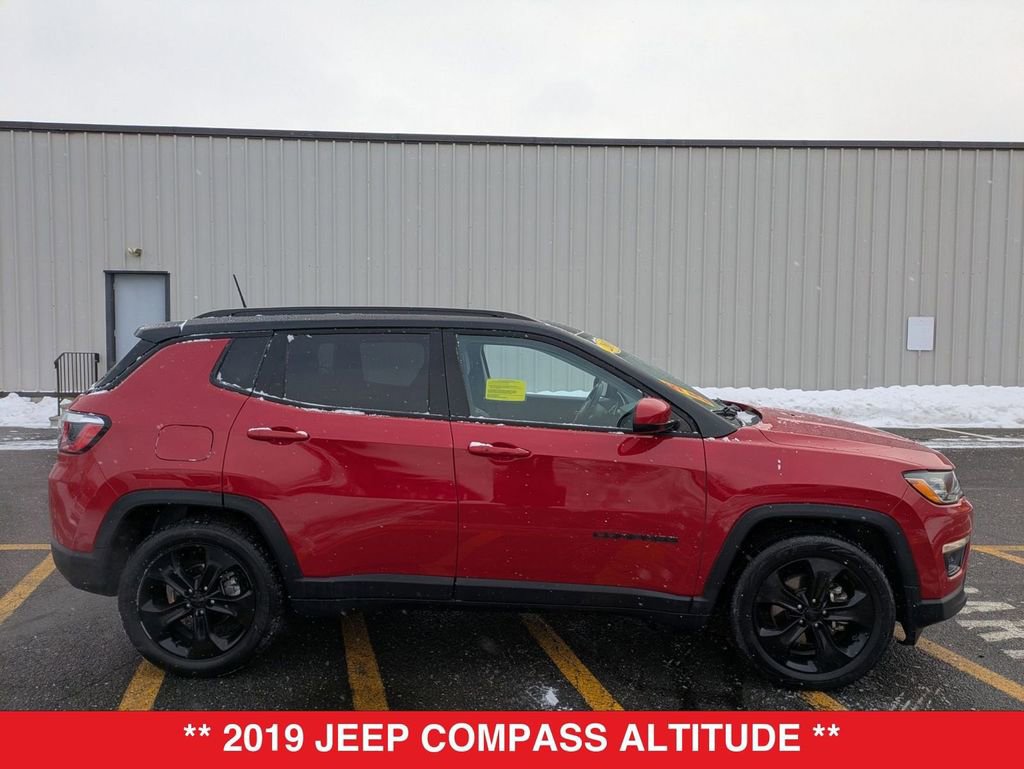 Used 2019 Jeep Compass Altitude image 3