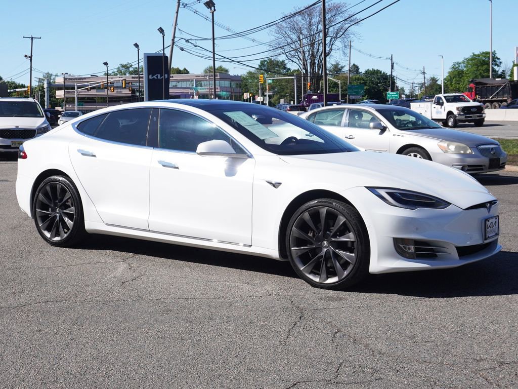 Used 2018 Tesla Model S 100D AWD/4WD image 2