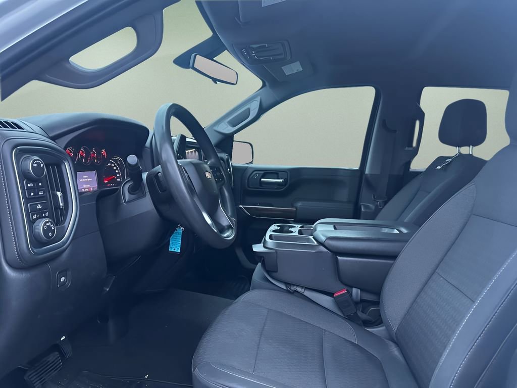 Used 2019 Chevrolet Silverado 1500 LT w/ Remote Start Package image 16