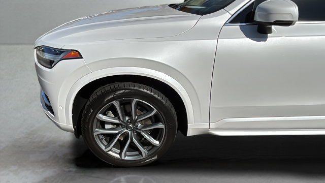 Used 2017 Volvo XC90 T6 Momentum w/ Vision Package AWD/4WD image 38