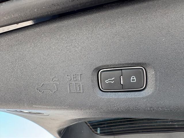Used 2025 Ford Expedition Max Platinum AWD/4WD image 11