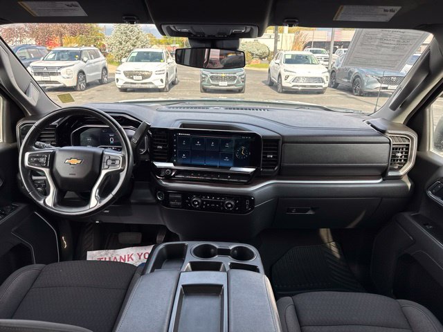 Used 2025 Chevrolet Silverado 1500 LT AWD/4WD image 12