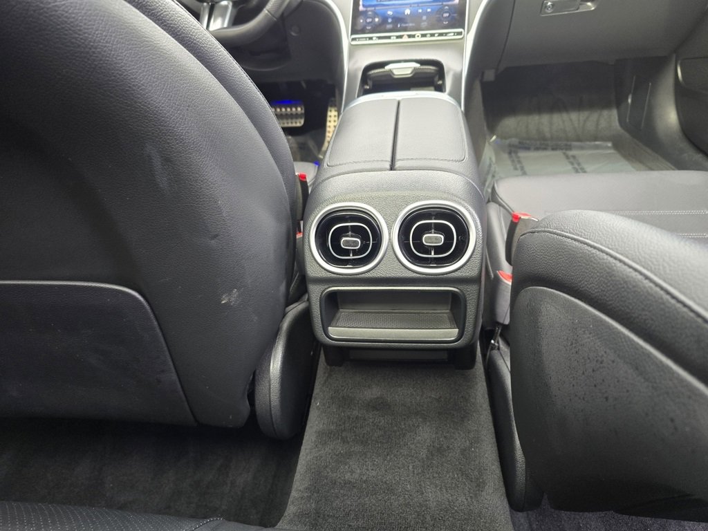 Used 2024 Mercedes-Benz C 300 Sedan image 32