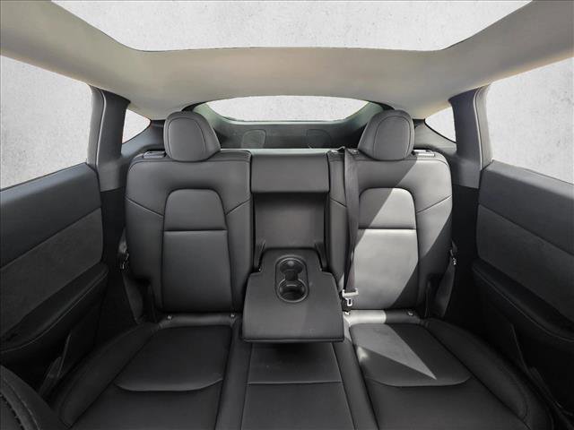 Used 2023 Tesla Model Y Long Range image 13