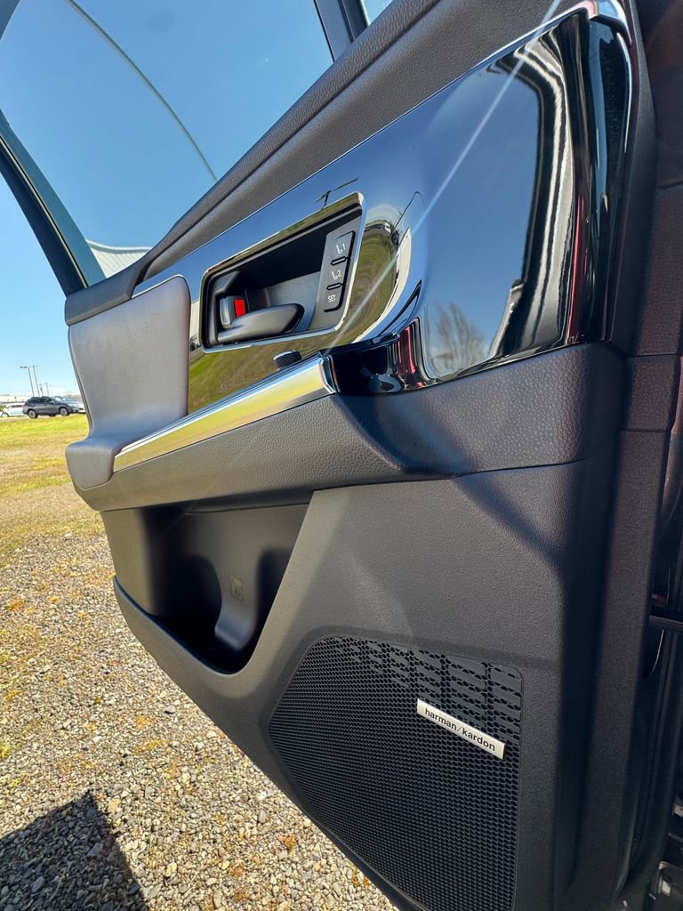 Used 2023 Subaru Solterra AWD image 16