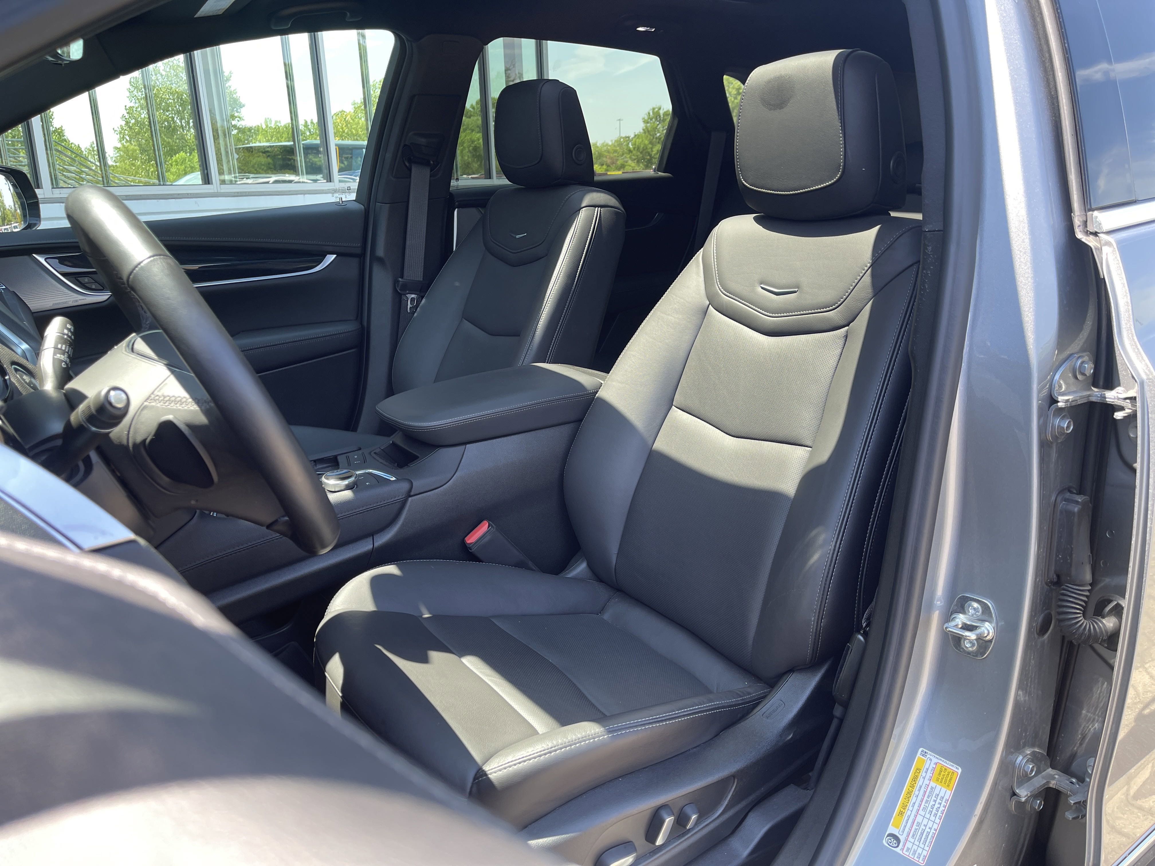 Used 2025 Cadillac XT5 Premium Luxury w/ Technology Package image 18