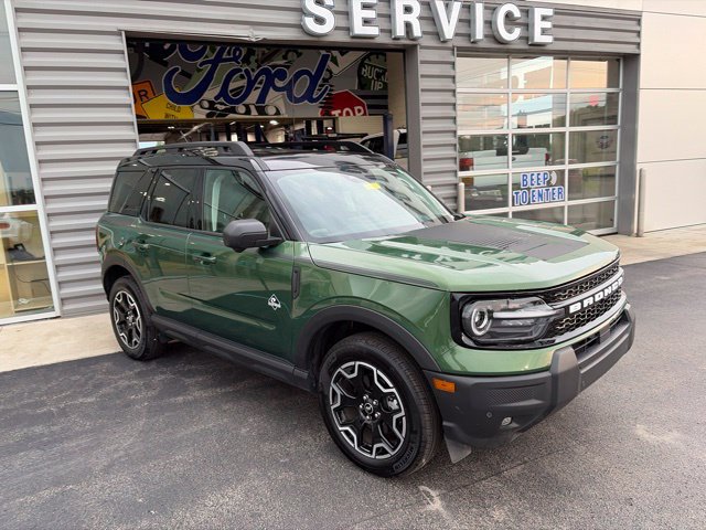 Used 2025 Ford Bronco Sport Outer Banks w/ Outer Banks Tech Package+ AWD/4WD image 4