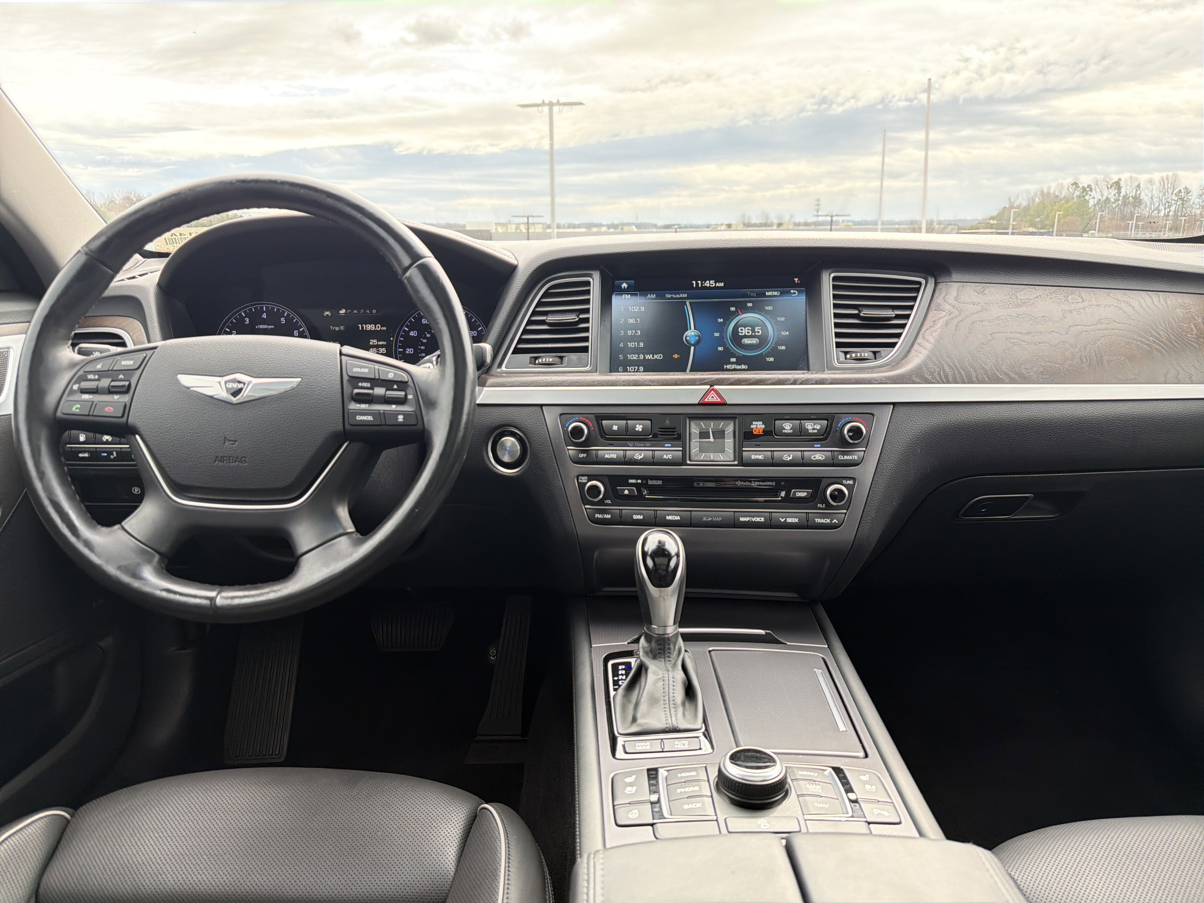 Used 2015 Hyundai Genesis 3.8 w/ Option Group 04 image 29