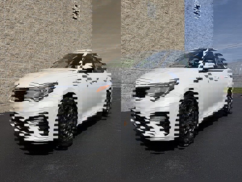 Used 2019 Kia Optima S image 4