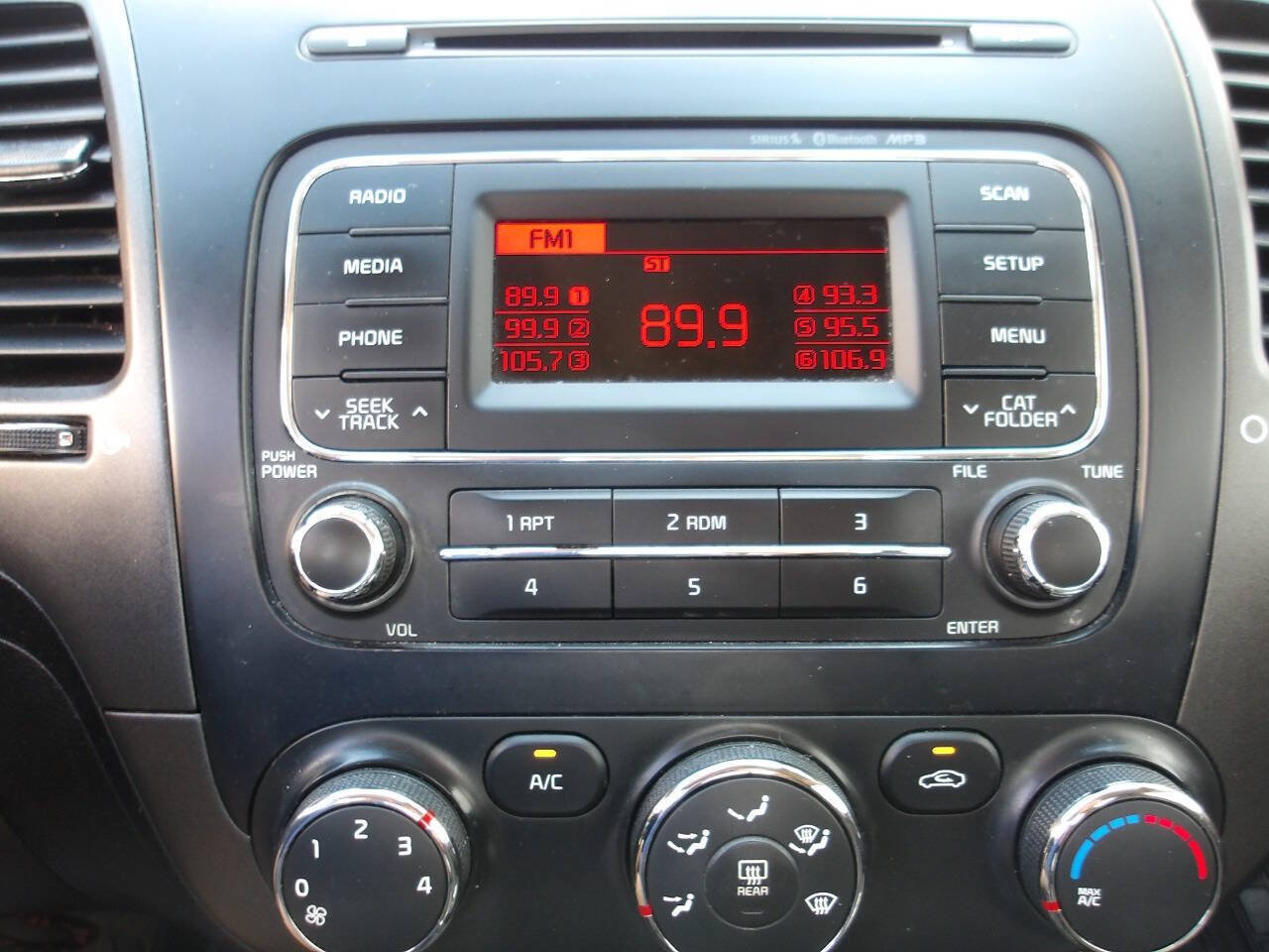 Used 2014 Kia Forte LX w/ Popular Package FWD image 12