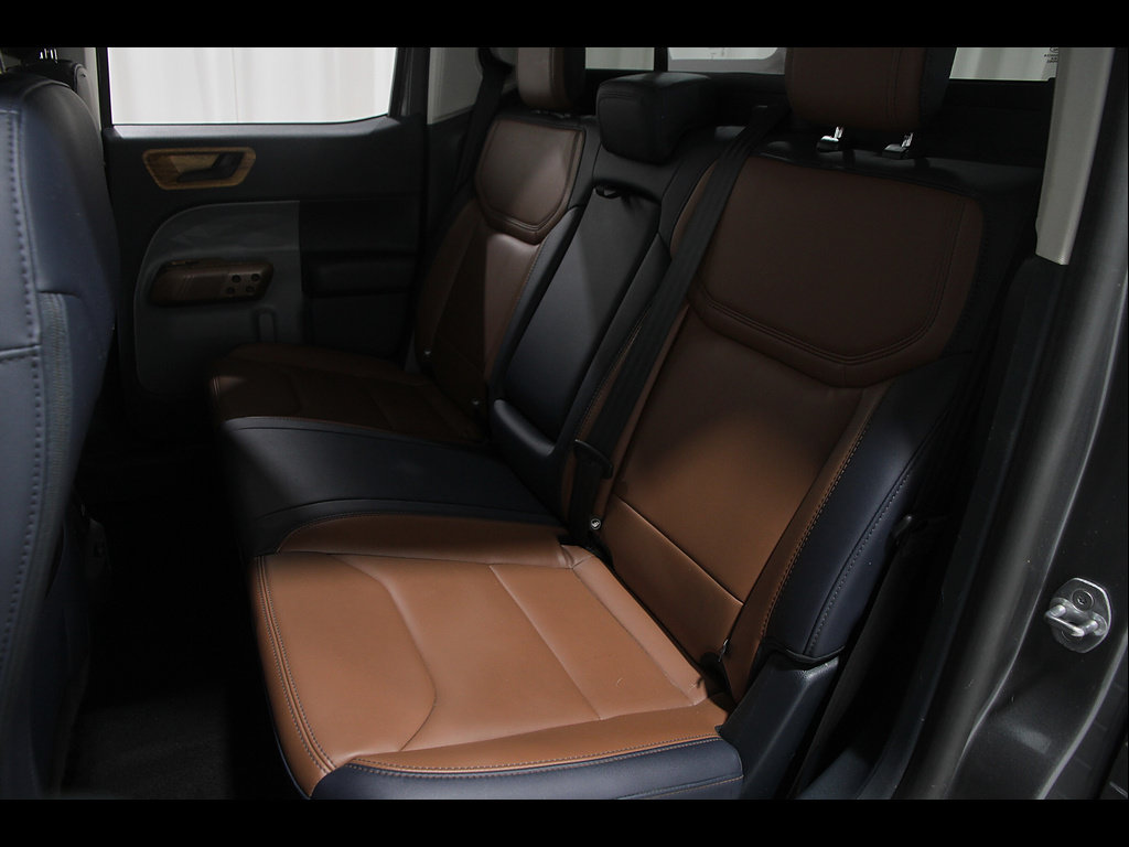 Used 2023 Ford Maverick Lariat w/ Lariat Luxury Package FWD image 19