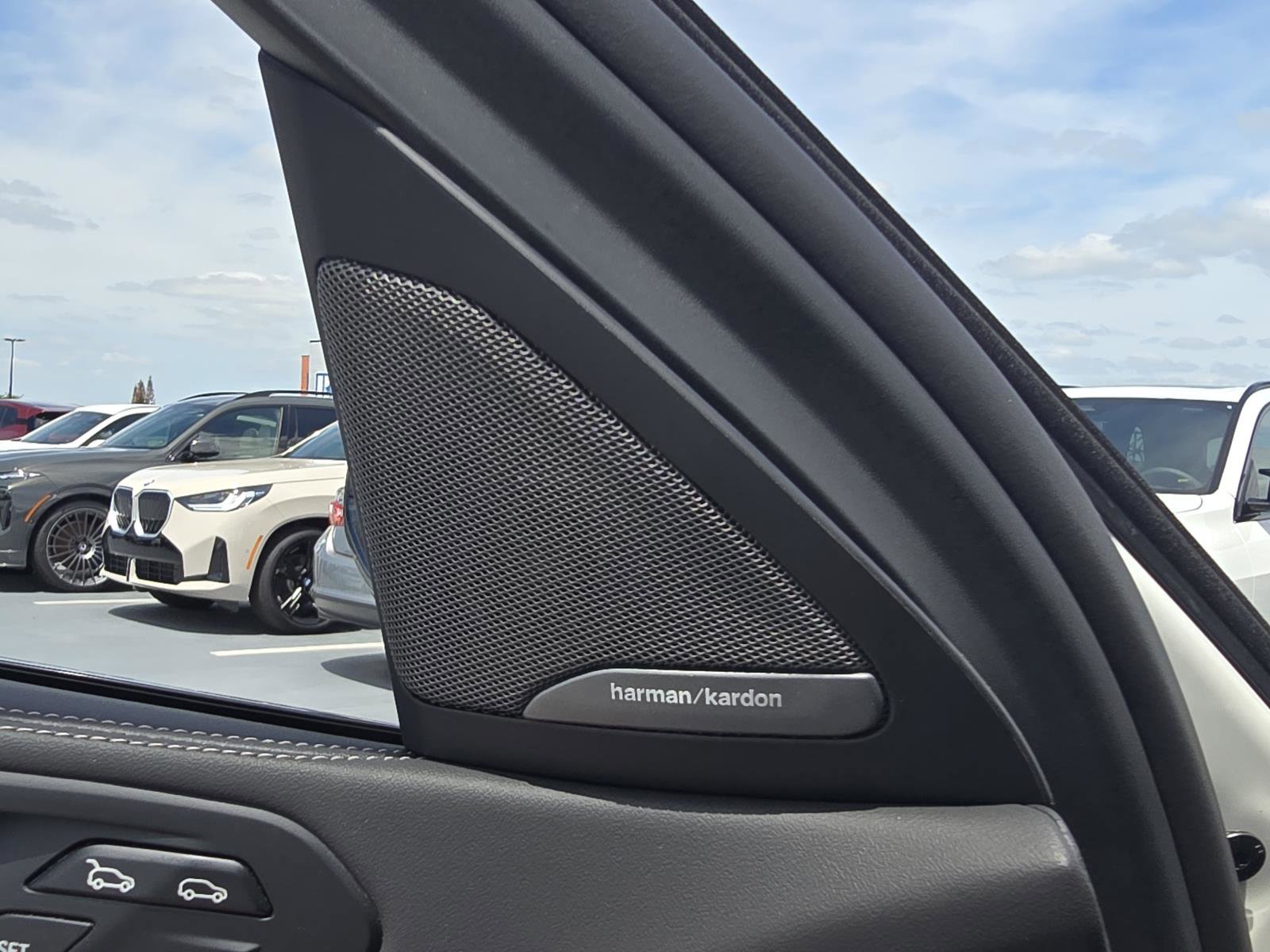 New 2026 BMW X6 xDrive40i image 49